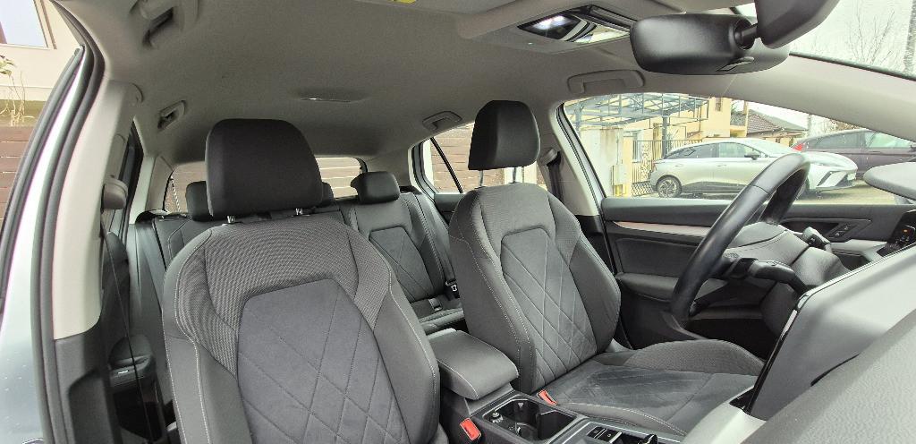 Volkswagen Golf 1 0 eTSI DSG MHEV Life 16 200 eur