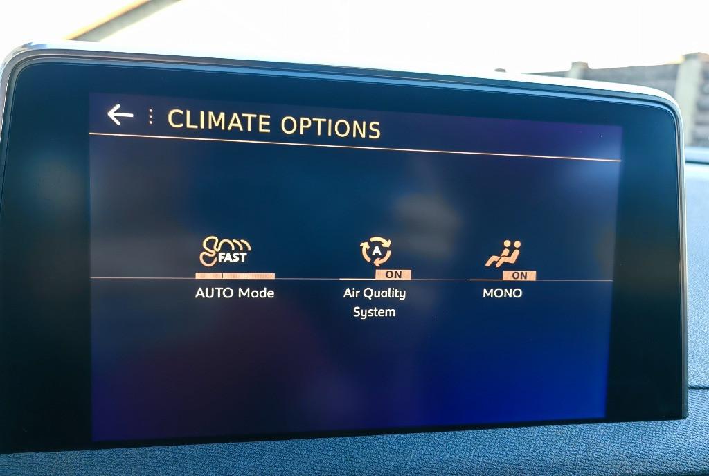 Peugeot 3008 Istoric full masina ingrijita 160 000 eur