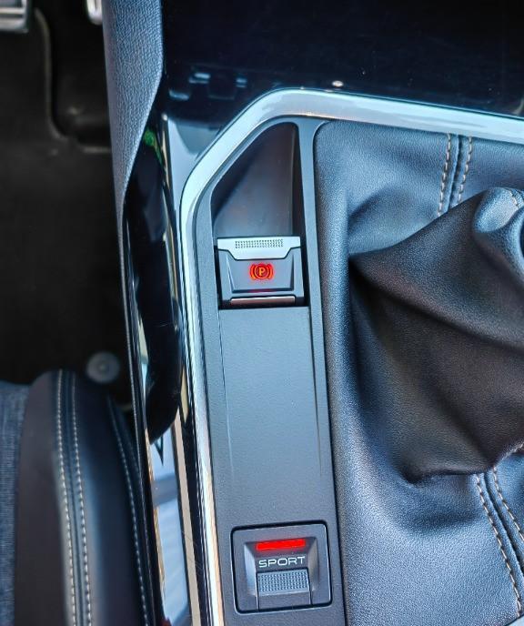 Peugeot 3008 Istoric full masina ingrijita 160 000 eur