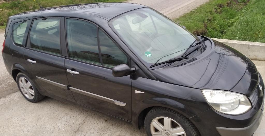 Renault Scenic 7 locuri 2 400 eur