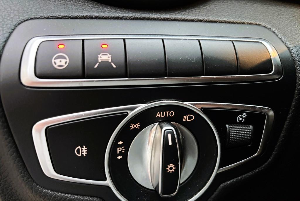 Mercedes C300 4Matic EQ-Boost Mild Hybrid 258 CP Multibeam Distronic Plus 360 31 900 eur