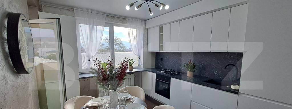 Apartament cu 3 camere etaj 1/4 zona Sportului cu parcare