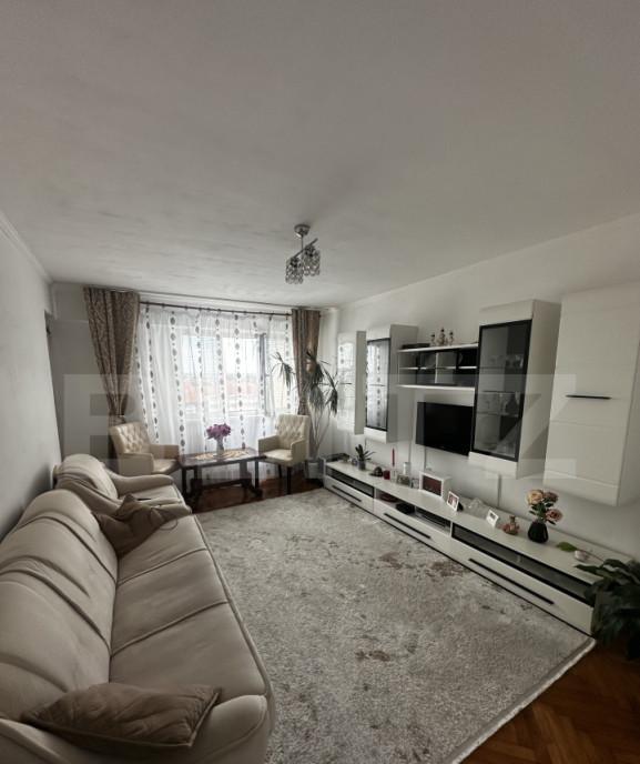 Apartament de vanzare cu 2 camere 60 mp zona Micro 15