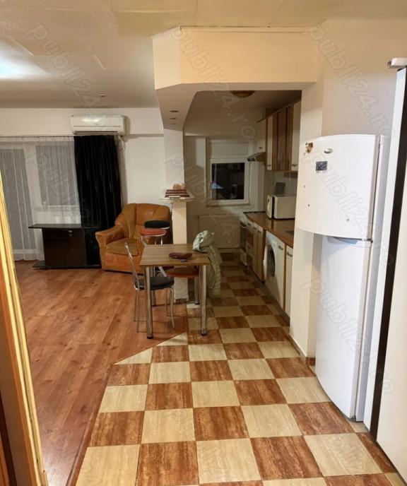 Vitan mall etaj 8 open space