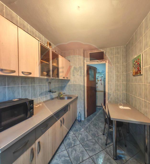 Apartament 3 camere metrou 1 Decembrie 1918 strada Mizil