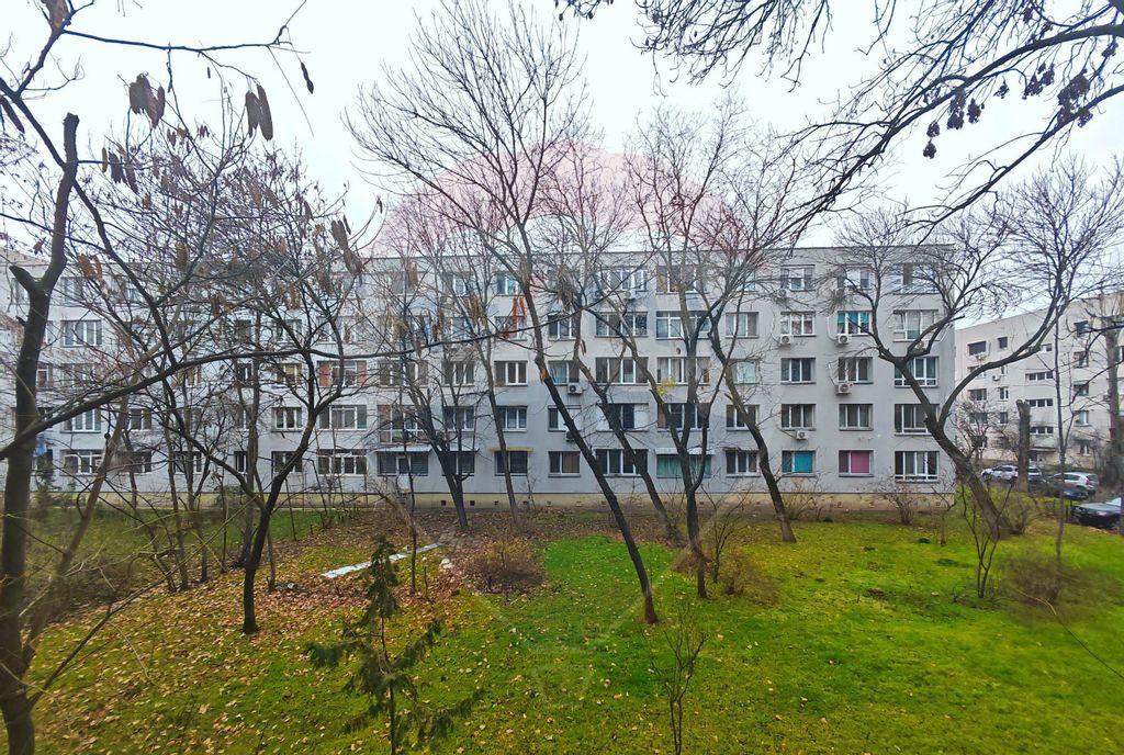 Apartament 3 camere metrou 1 Decembrie 1918 strada Mizil