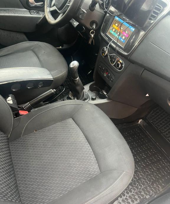 Dacia logan 2019 6 500 eur