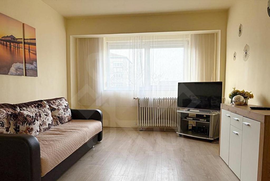 Apartament cu 3 camere de inchiriat pe Calea Aradului Orade