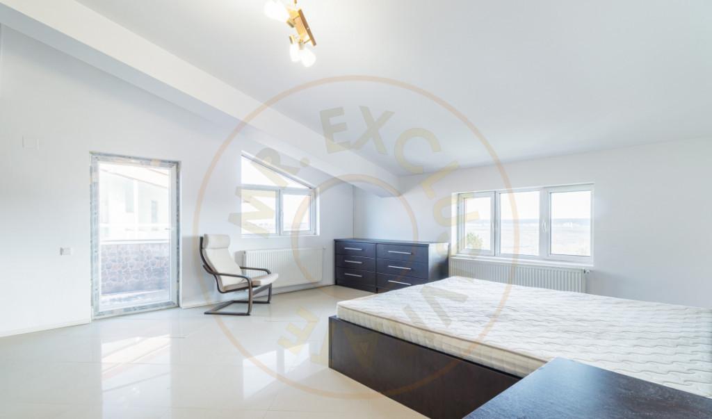 Apartament 3 camere Mansarda inalta 122 mp Voluntari