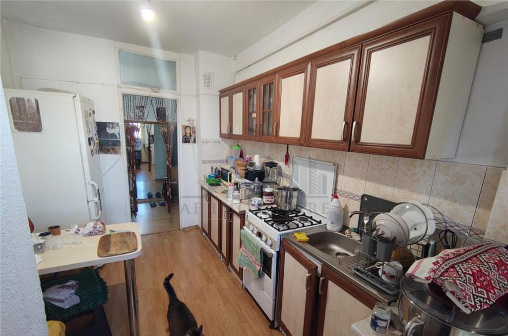 Apartament 4 camere 98mp Nicolina Rond Vechi