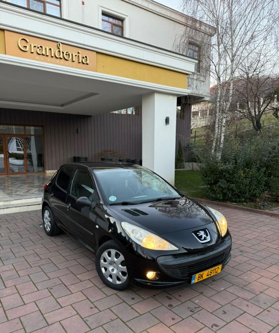 2011 Peugeot 206 Plus 1 4 HDI Masina Buna acte valabile 1 600 eur