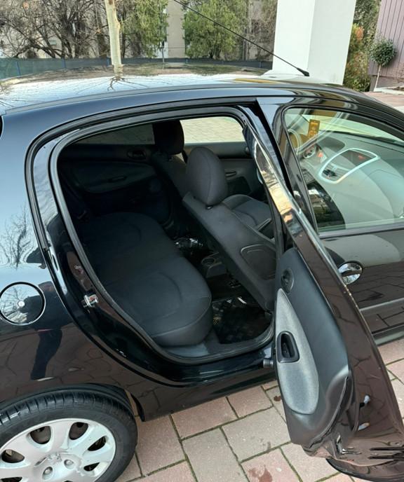 2011 Peugeot 206 Plus 1 4 HDI Masina Buna acte valabile 1 600 eur