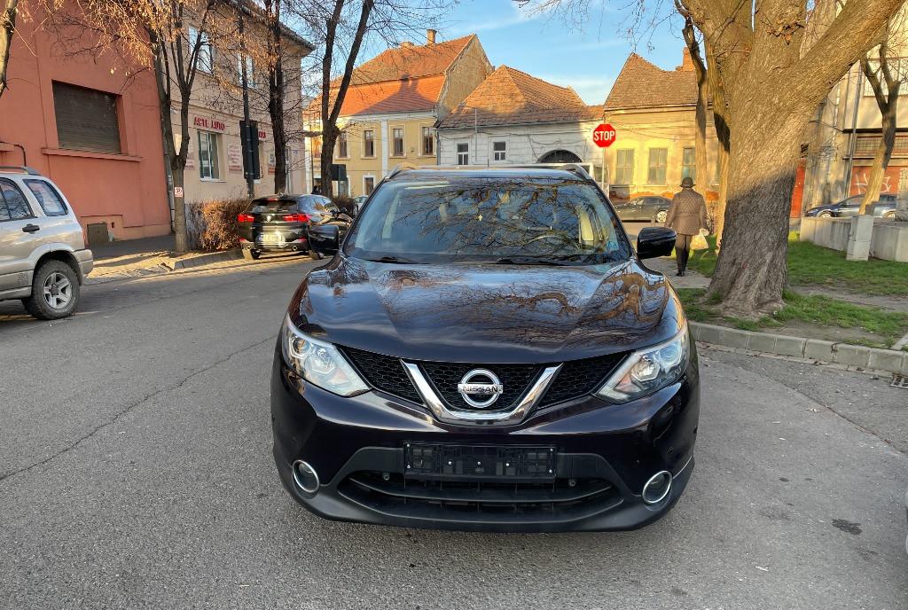 Nissan qashqai 4 4 10 500 eur