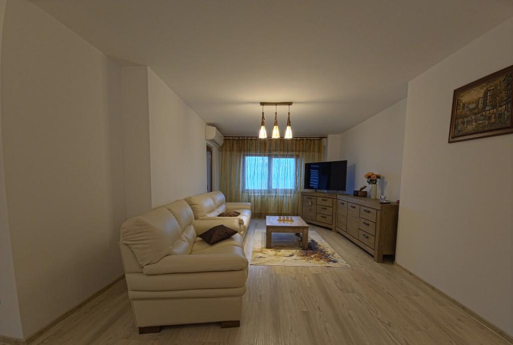 Faleza Nord 3 camere vedere la mare loc de parcare termen lu