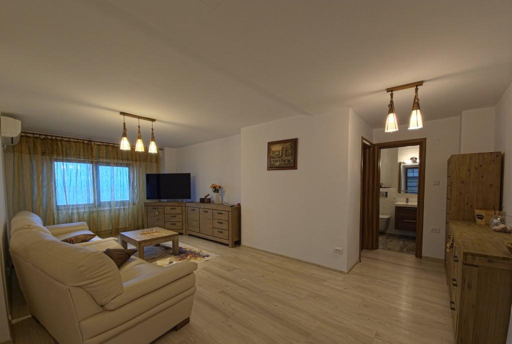 Faleza Nord 3 camere vedere la mare loc de parcare termen lu