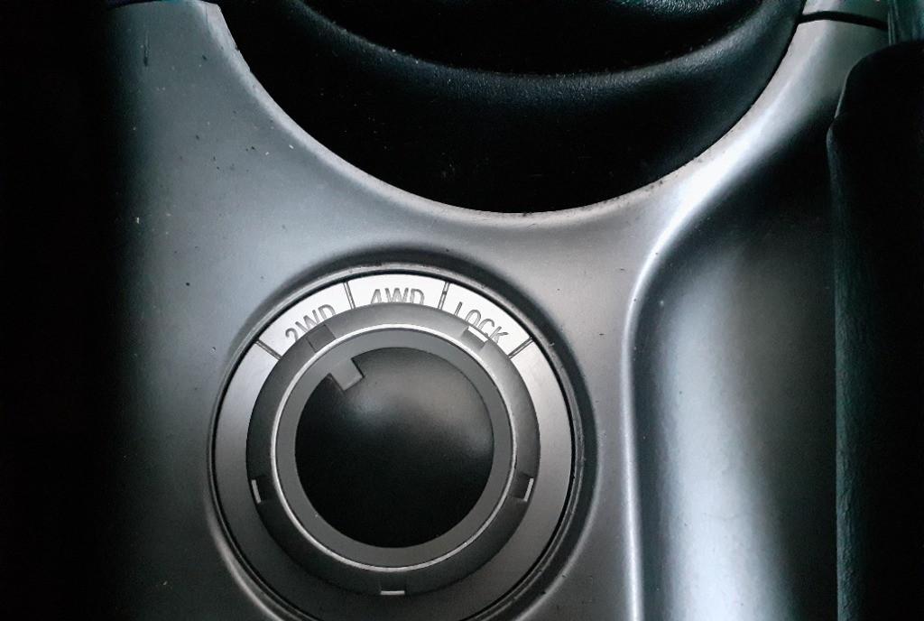 Peugeot 4007 2 2 2 900 eur