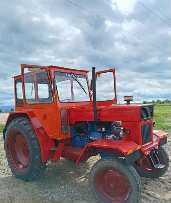 Tractor utb 650 4 700 eur