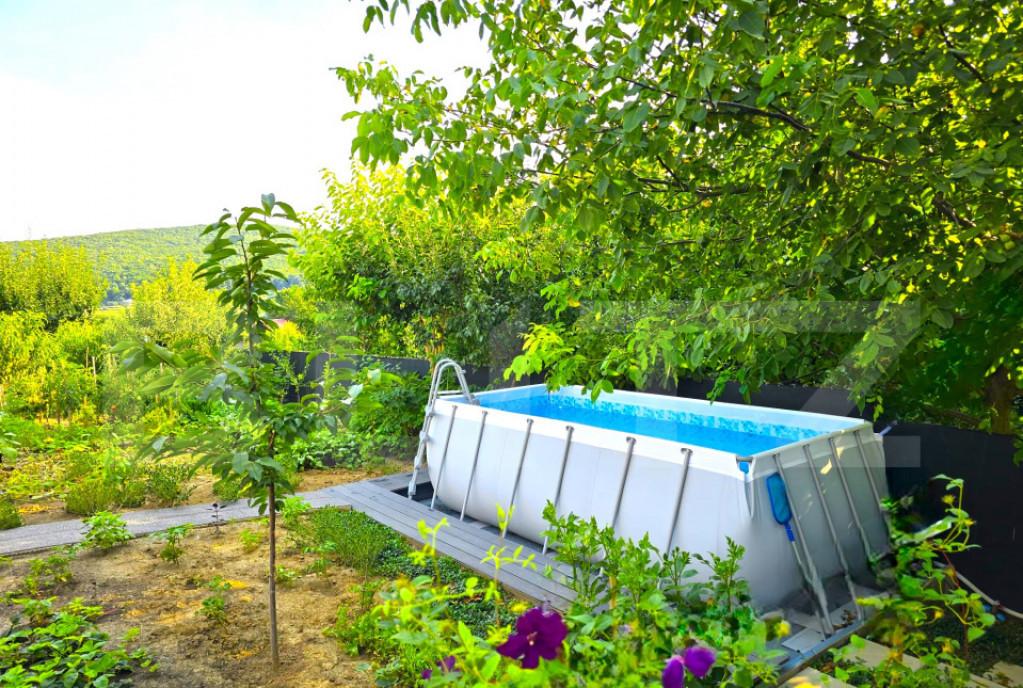 Casa 5 camere in Barnova 150 mp utili si 1000 mp teren