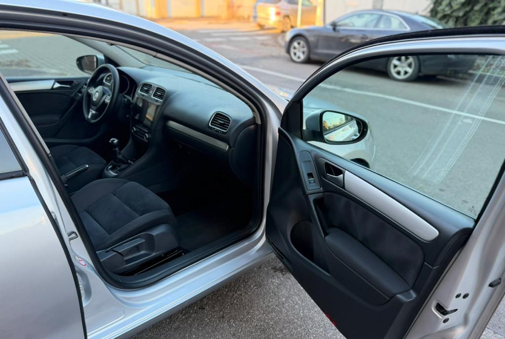 VW Golf 6 1 4 TSI 122 CP Navi R17 CASH RATE BUY-BACK Impecabil 4 550 eur