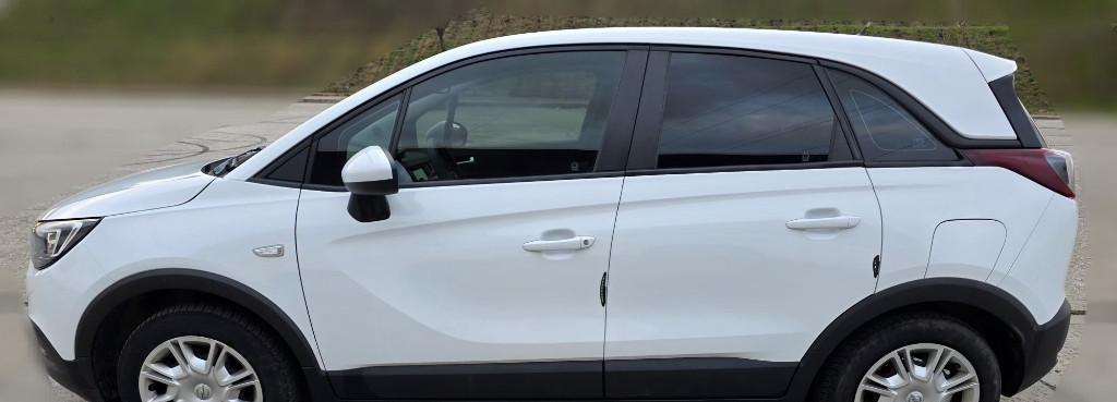 Opel Crossland X an fabricatie 2021/Motor1200 CC/130 CPBenzina 15 900 eur