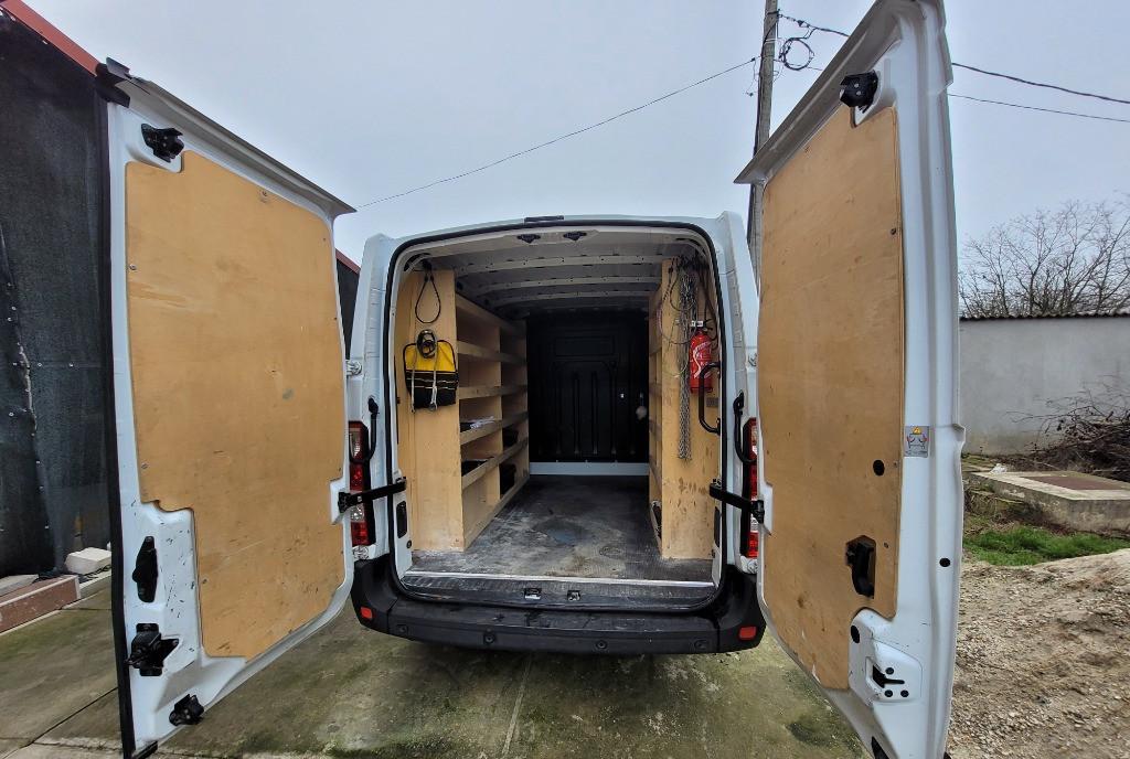 Renault Master 3 L2H1 2020 14 500 eur
