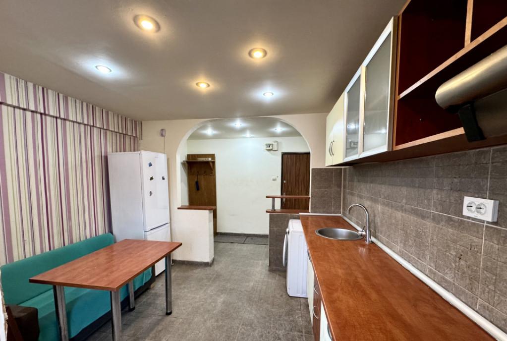 Apartament 2 camere decomandat spatios metrou Lujerului