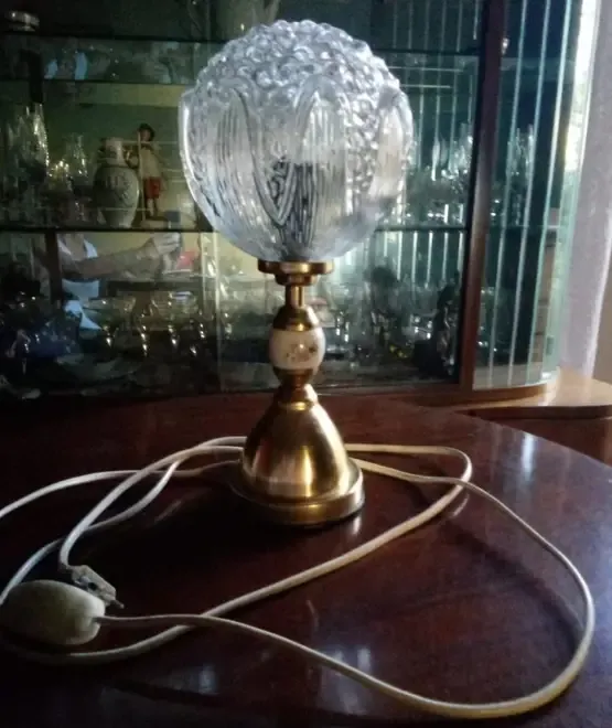 Veioza de masa sau birou