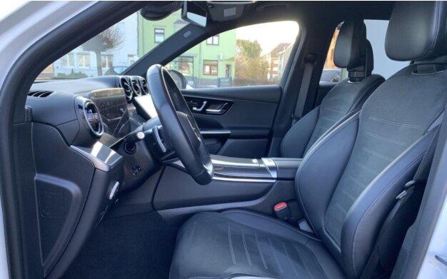 Mercedes-Benz 300 2023