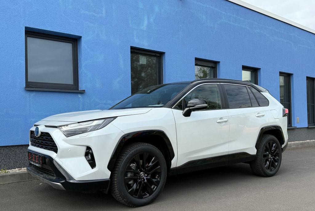 Toyota RAV4 2 5 Hybrid Plug-in Style 4x4 Facelift ndash Ca nou foarte bine 27 000 eur