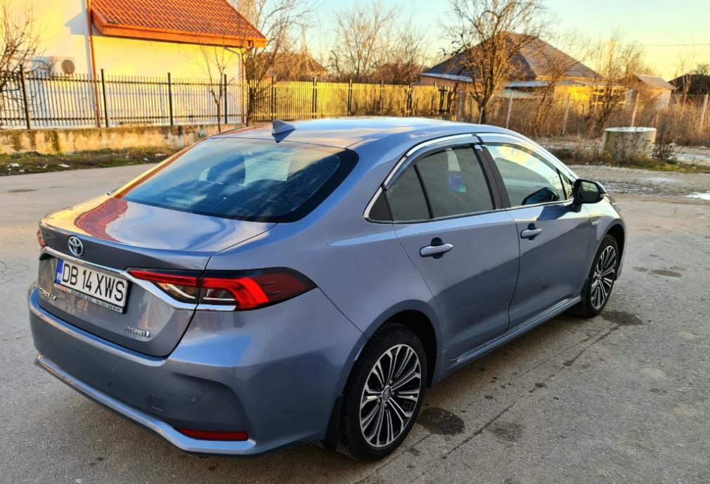 Toyota Corolla Hibrid Sedan 2019 41 000km 18 300 eur