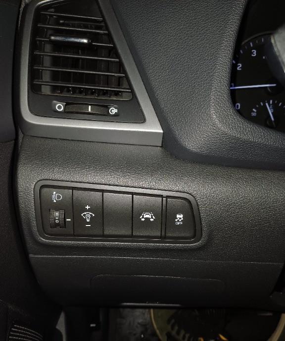 Hyunday tucson 1 6 2017 15 200 eur