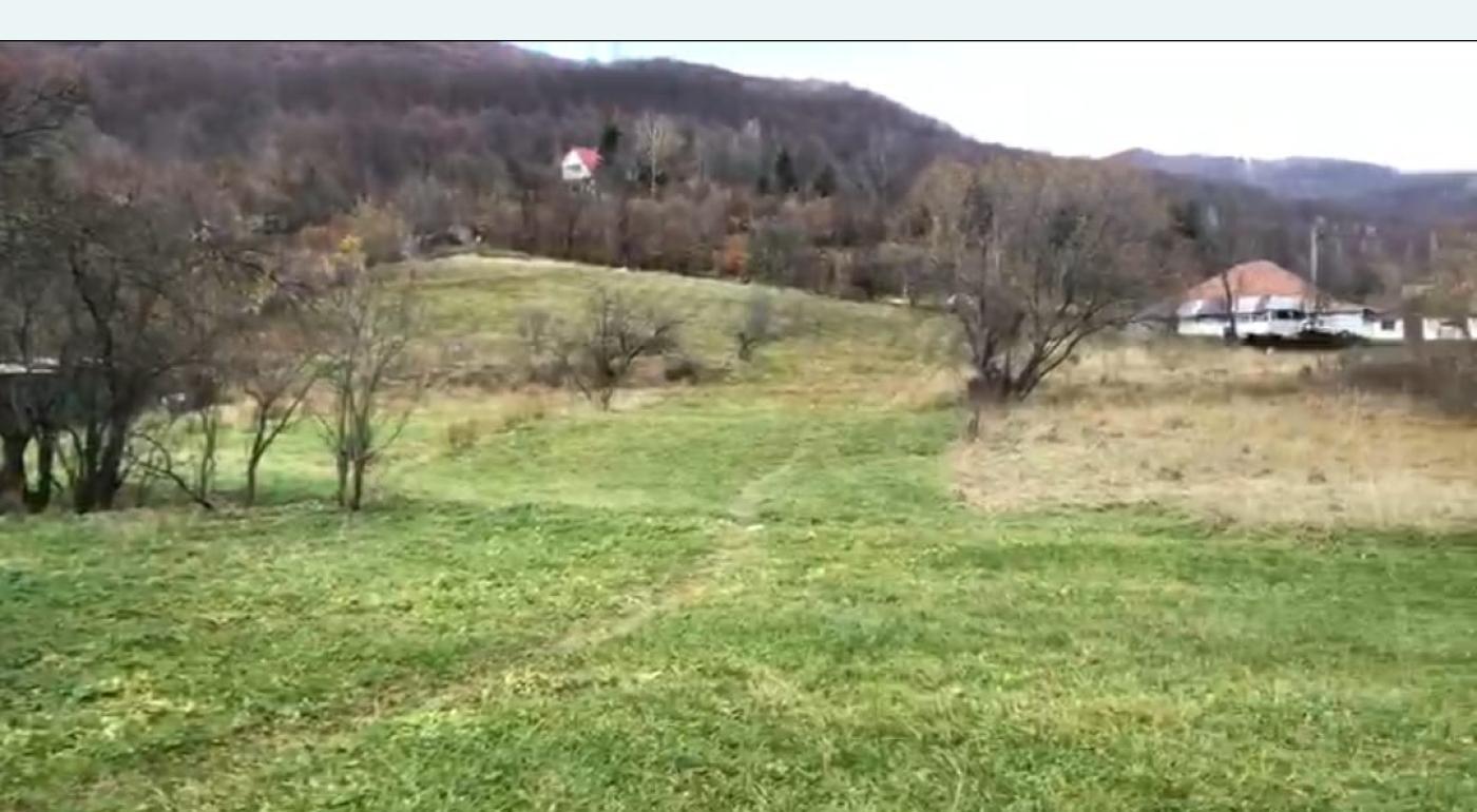 Teren intravilan pe Strada principala - Slanic-Mold 1000 mp