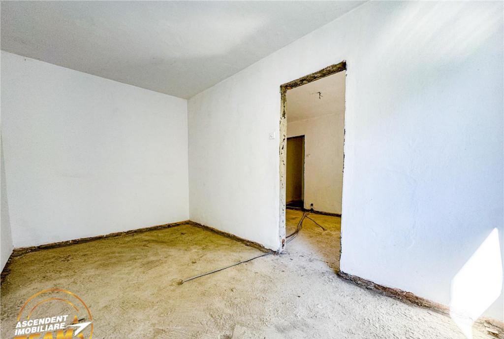 Film Apartament 3 camere personalizare etaj 2 C