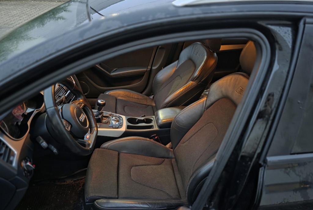 A4 B8 5 S-LINE IMPECABIL 10 500 eur