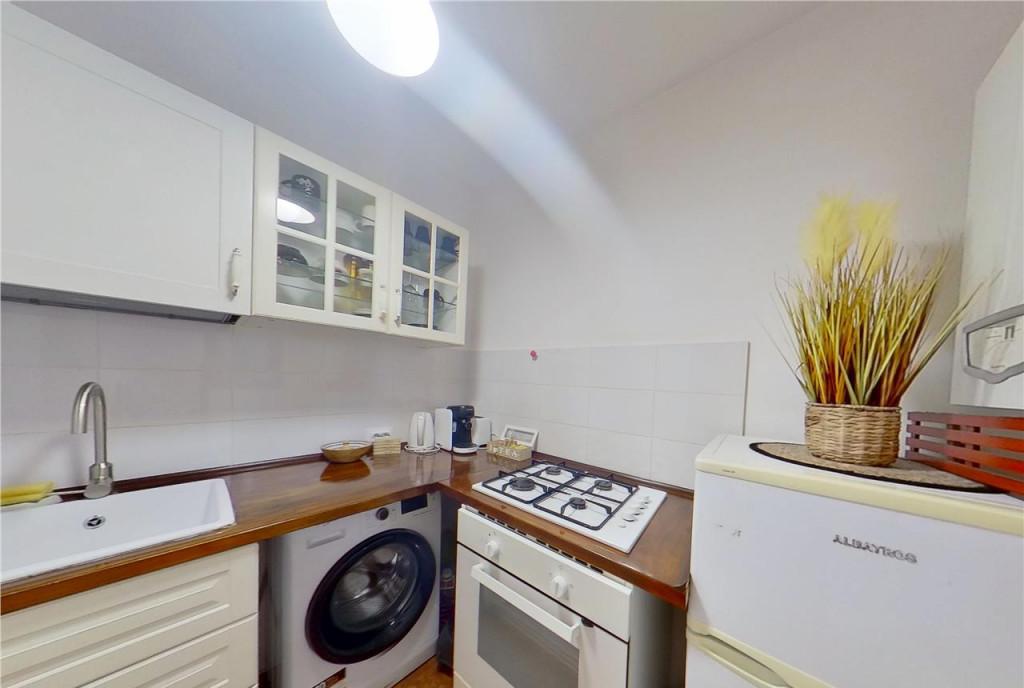 Apartament in casa Vintage Style curte Centrul Istoric Br