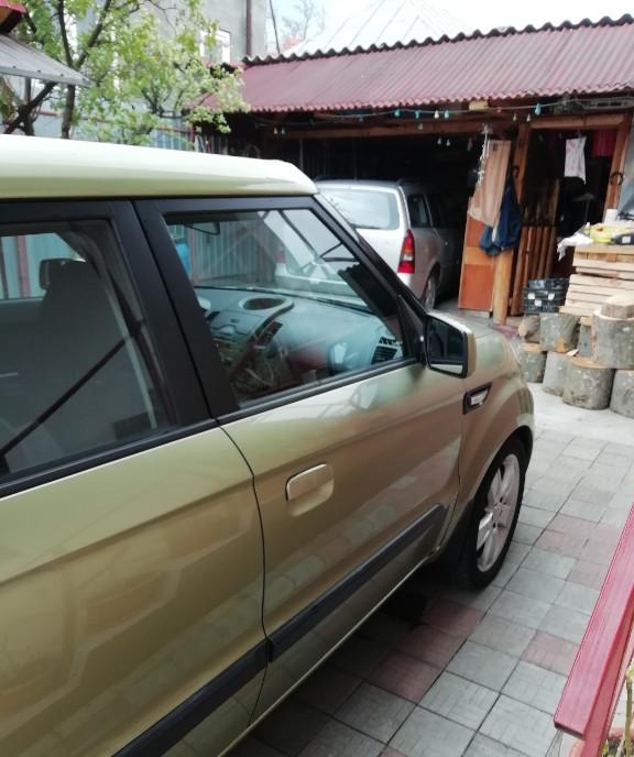 KIA SOUL 1 6 crdi 3 000 eur