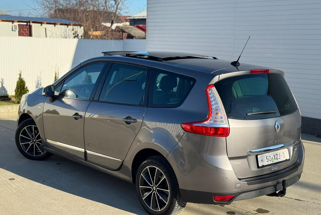 Grand scenic 7 locuri Bose pano line asist keyless 5 750 eur