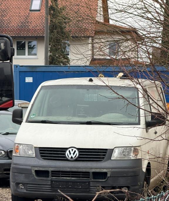 Volkswagen Transporter T5 2 500 eur