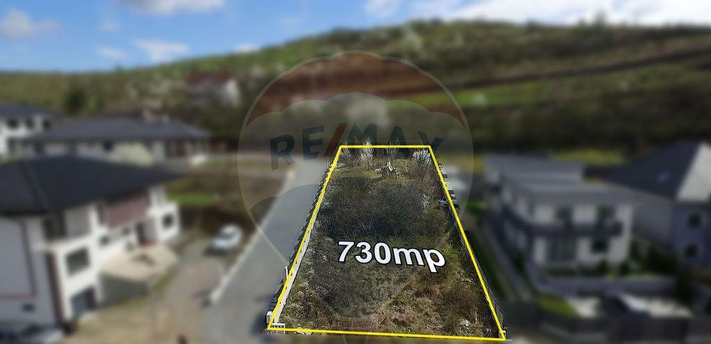 Spatiu comercial de vanzare Piata Zorilor 824mp ter