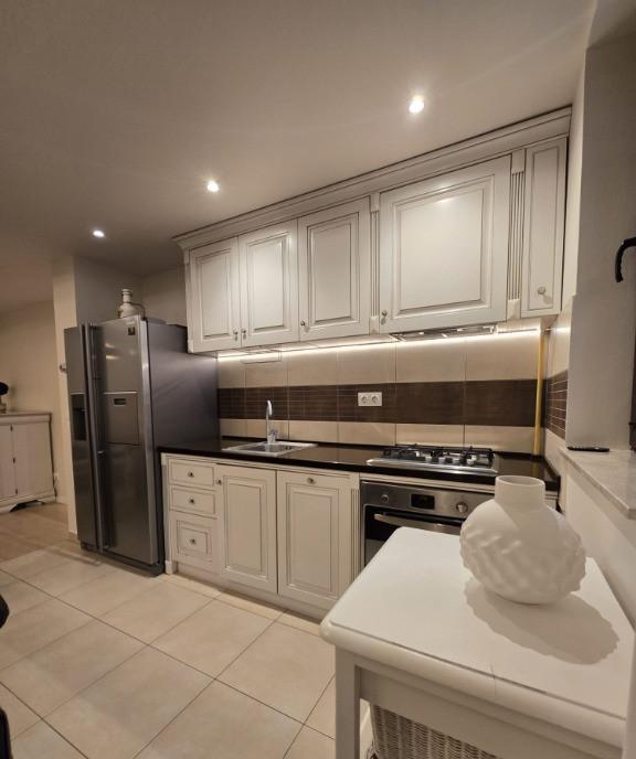 Apartament 3 camere Iancu Nicolae padure mobilat utilat