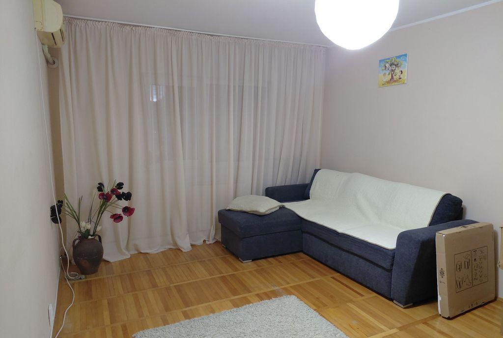 Apartament 3 camere decomandat - Etaj 1/4 - Mazepa 2