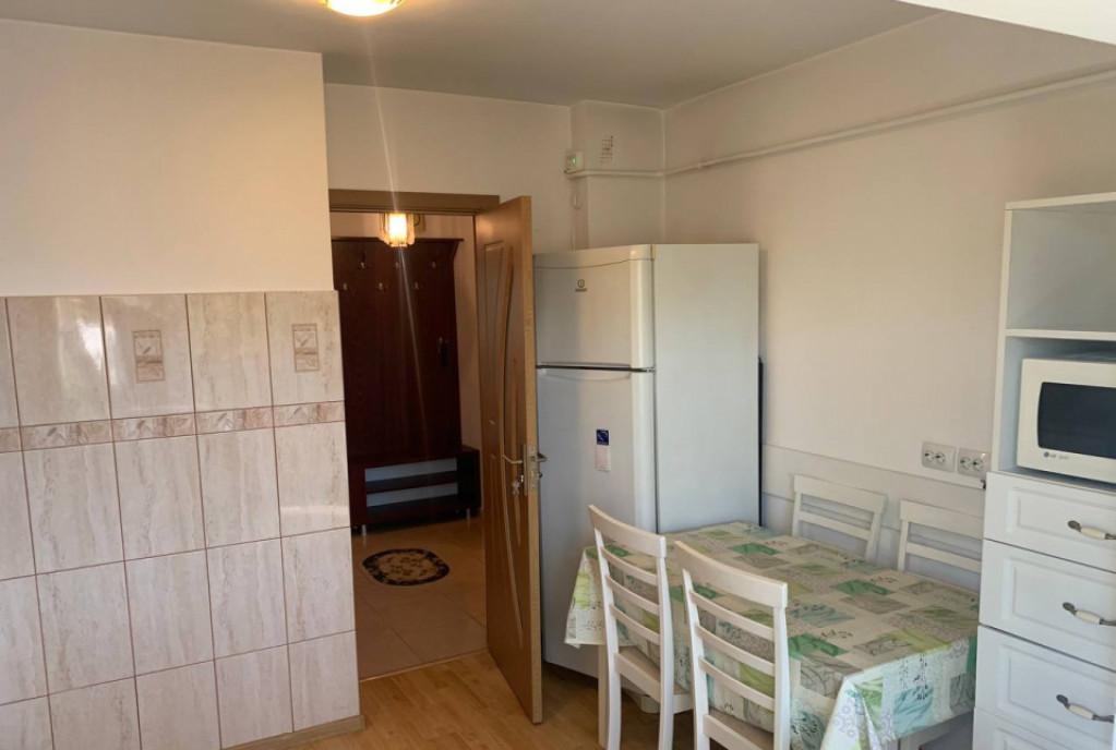 Apartament 2 Camere Decomandat Nicolina