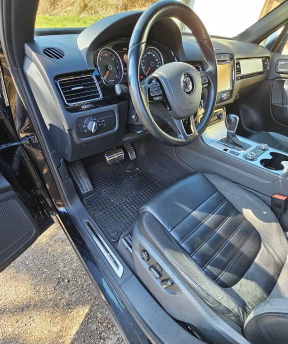 Volkswagen Touareg 7P 3 0 TDI V6 240 CP 2011 6 000 eur