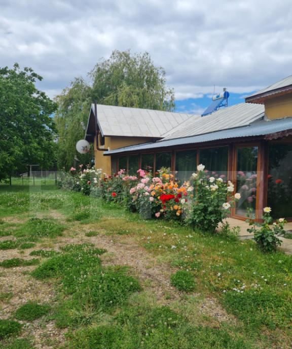 Casuta de vanzare 149 mp utili teren 1700 mp Targoviste z