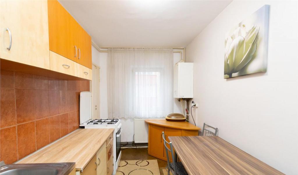 Apartament familial zona Cerna Tractoru Brasov