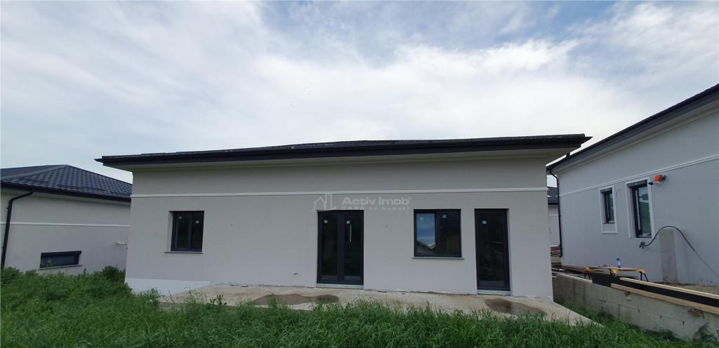 Casa 450 mp teren 250 mp utili Moara