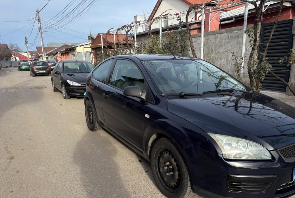 Ford Focus 1 6 benzina 5 800 lei