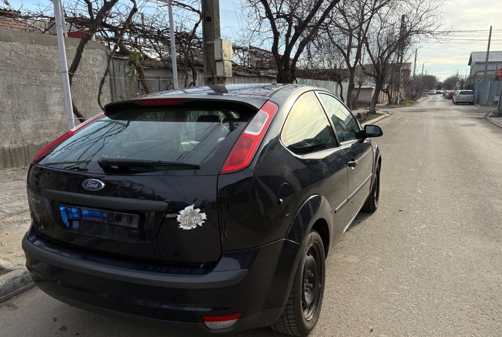 Ford Focus 1 6 benzina 5 800 lei