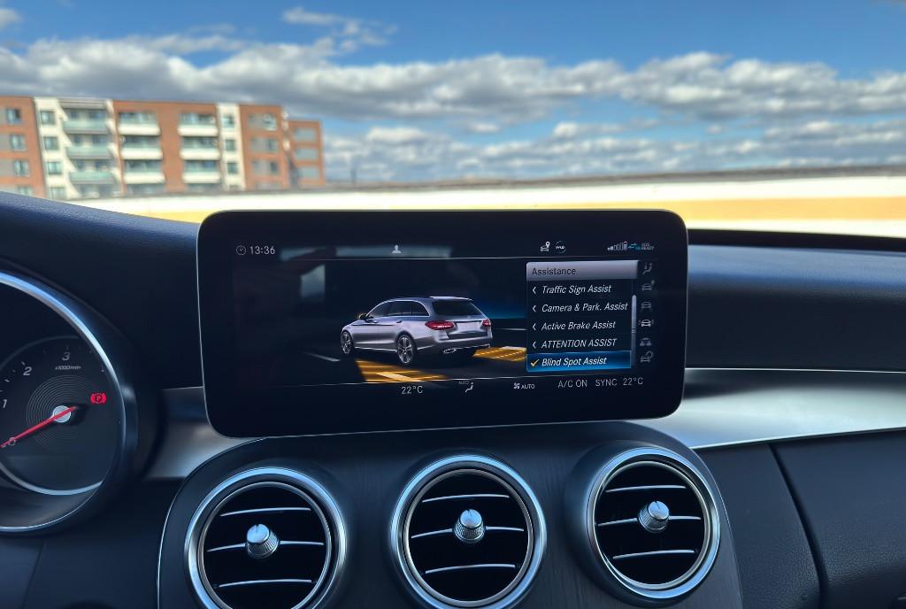 Mercedes Benz C300 DE Avantgarde PLUG IN HYBRID 18 990 eur