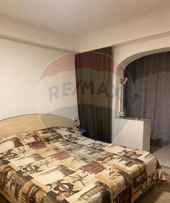 Apartament 3 camere spatios zona Alfa